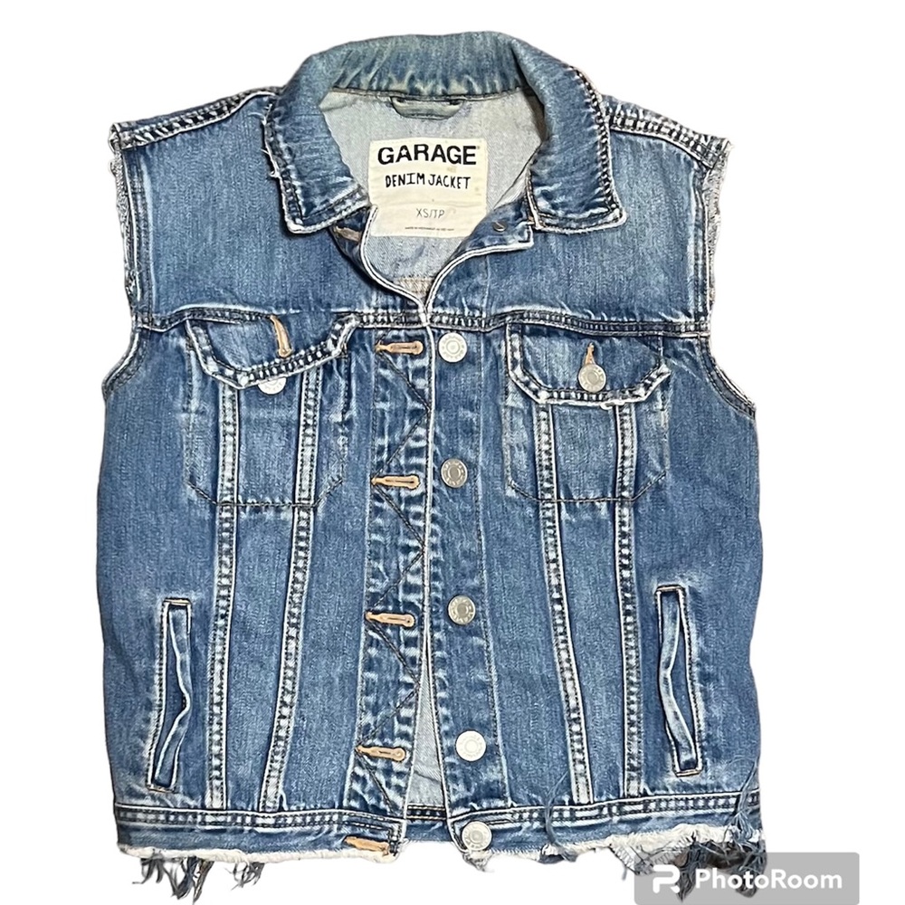 ⭐️Distressed Denim Vest Jacket
